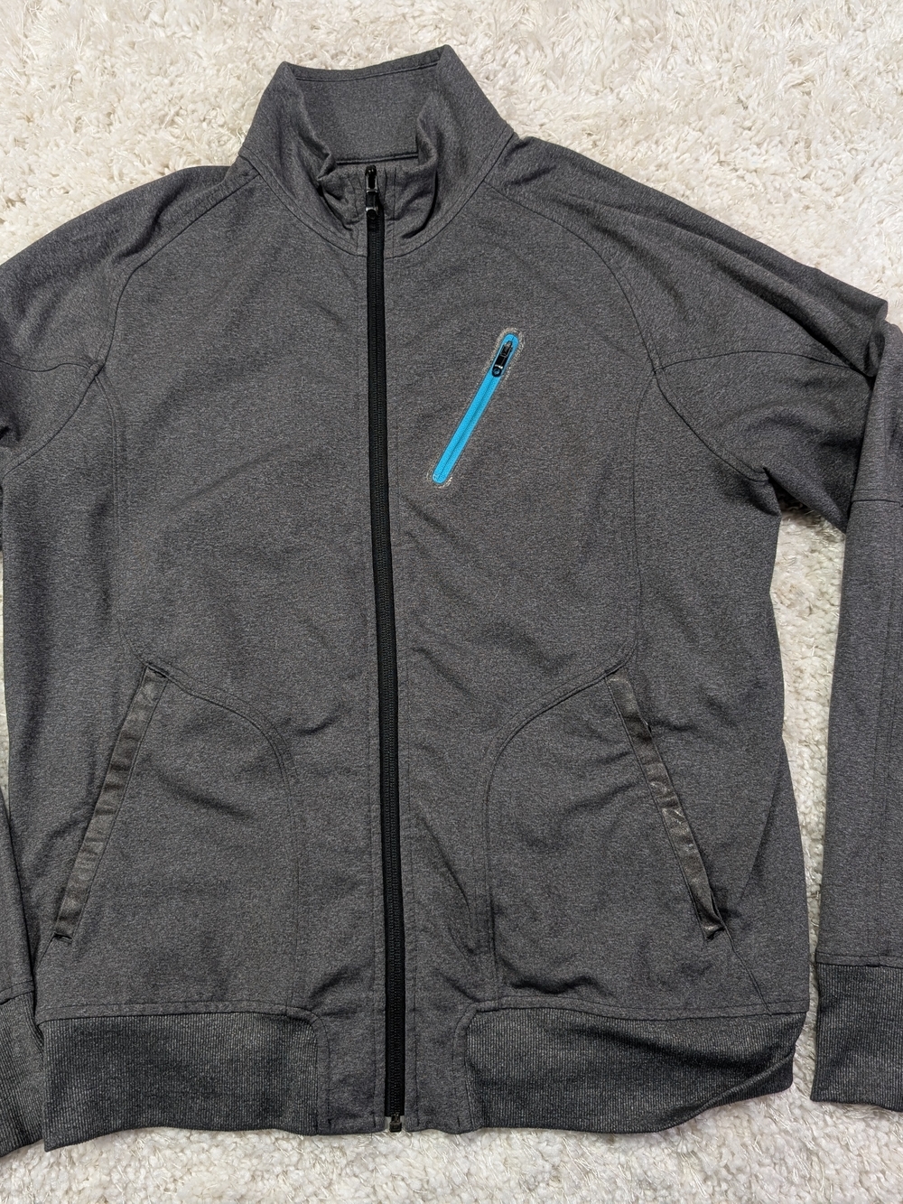 lululemon athletica Men's Dark Gray Full-Zip Jacket with Blue Chest Zip